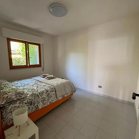 Ampia Casa Con Cortile A 3 Min Dal Mare شقة *